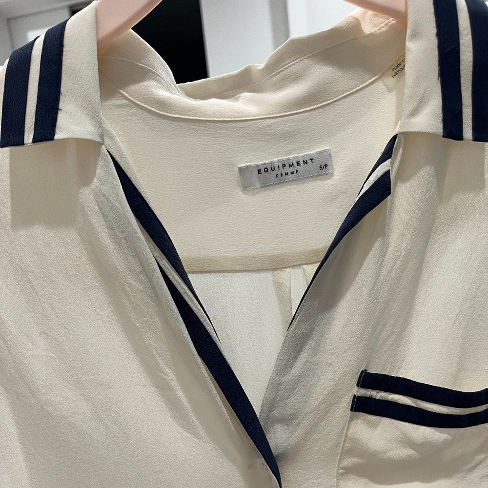 Sleeveless Equipment Blouse